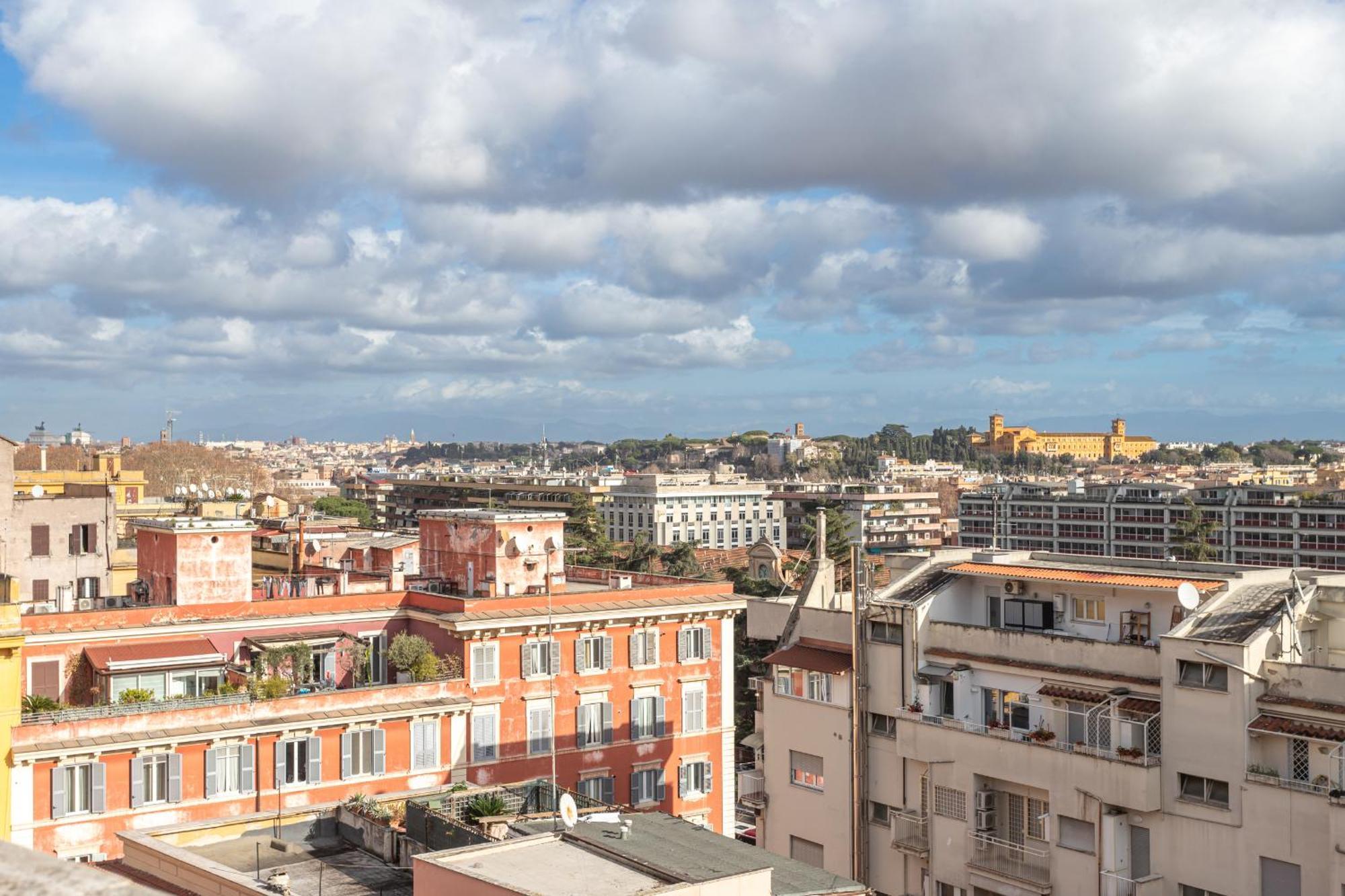 Ferienwohnung Viola Penthouse With Rome Panoramic View Exterior foto